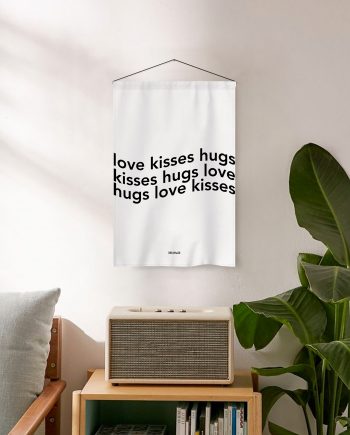 Motivational tapestry Love Kisses Flag